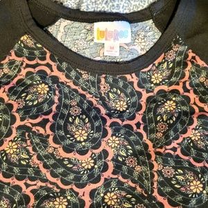 LulaRoe Randy Black & Pink Paisley Tee M 3/4 Sleeve EUC